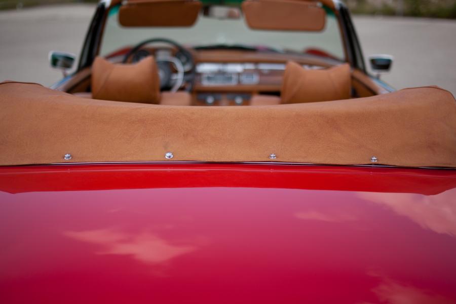  Mercedes-Benz 280 SE 3.5 Cabriolet 1971 года  (фото 34 из 84)